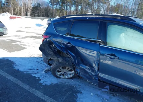 2018 Ford Escape Se из США, поврежденный, VIN 1FMCU9GD1JUC53400